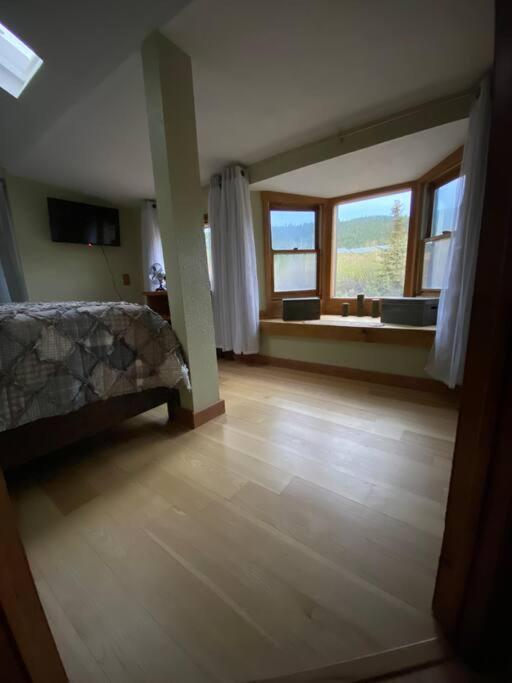 Thorpe On The Water. Creekside Nederland Cabin. Exteriör bild